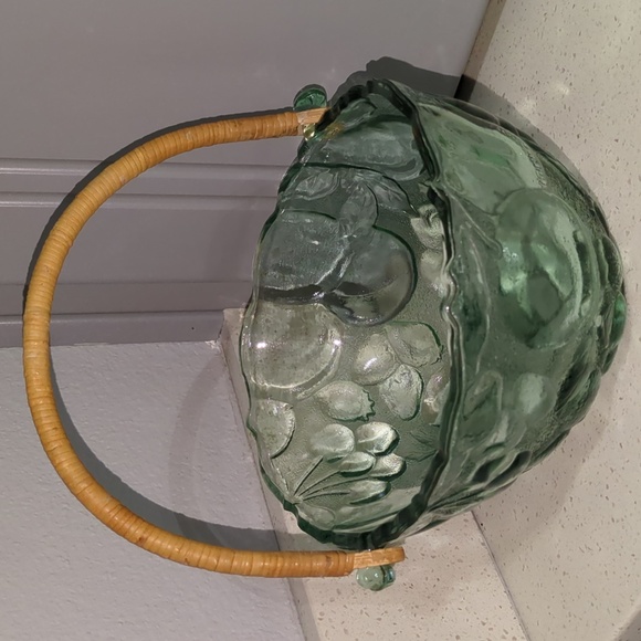 Vintage Libbey glass orchard basket with wooden handle - Picture 2 of 4